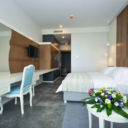 브라세라 4*